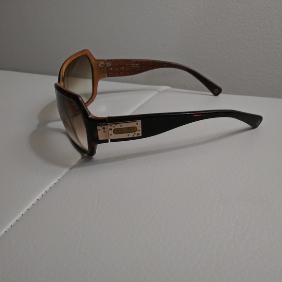 Coach sunglasses - Picture 3 of 3